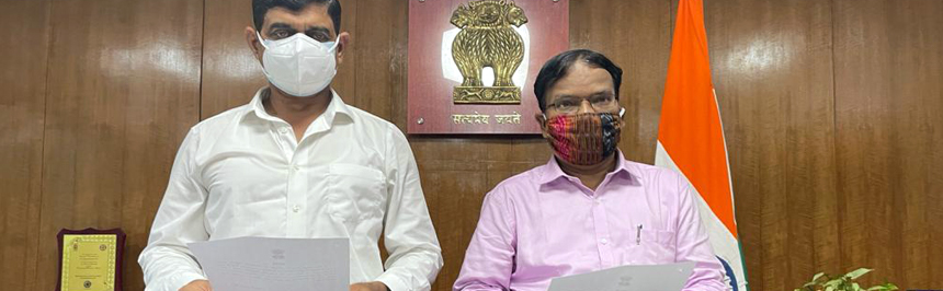 Sh Anjan Kumar Manik, IAS(Retd.) taking oath of office as Member, OPSC