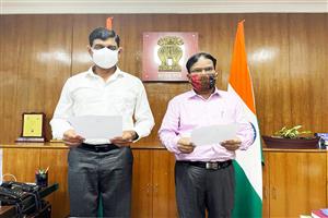 Sh Anjan Kumar Manik, IAS(Retd.) taking oath of office as Member , OPSC